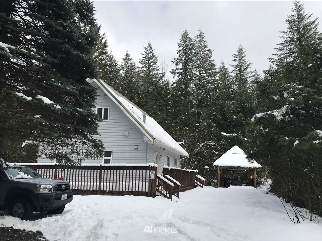 19002 Pinnacle Road Glacier, WA 98244 - Photo 2 of 25 Gallery Image 2