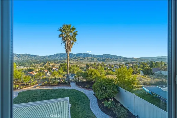 $990,000 | 17178 Crest Heights Drive, Canyon Country, CA 91387