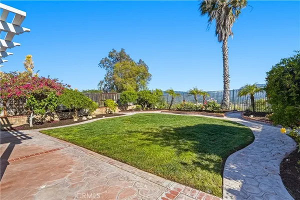 $990,000 | 17178 Crest Heights Drive, Canyon Country, CA 91387