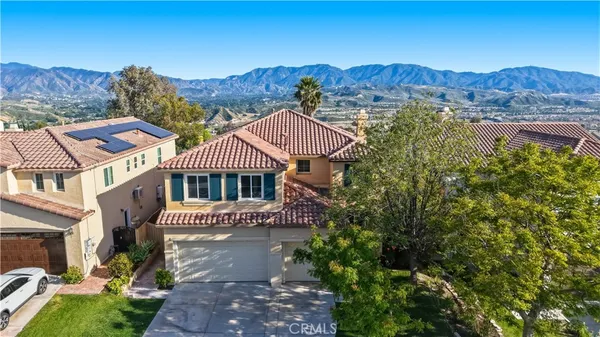 $990,000 | 17178 Crest Heights Drive, Canyon Country, CA 91387