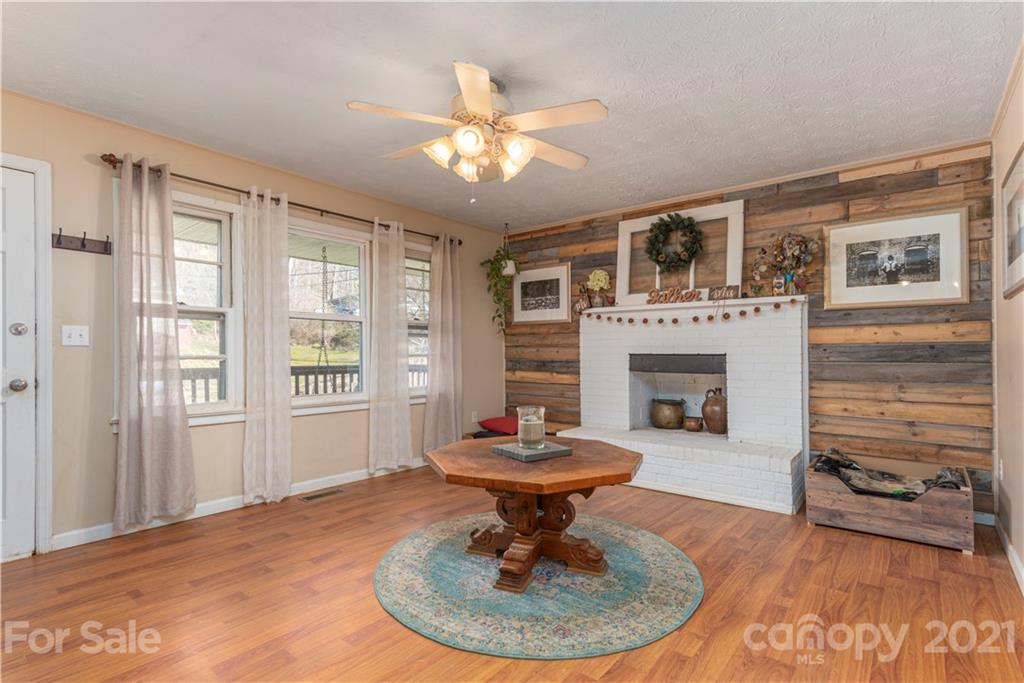 82 Mockingbird Lane Clyde, NC 28721 - Photo 2 of 24 Gallery Image 2