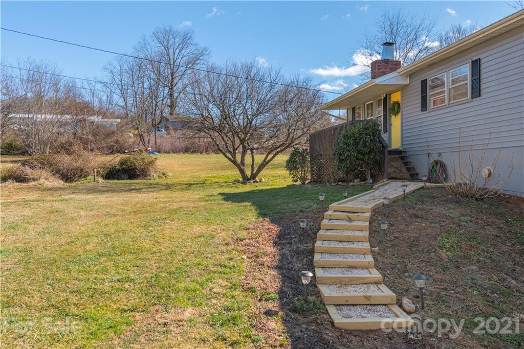 82 Mockingbird Lane Clyde, NC 28721 - Photo 18 of 24 Gallery Image 18