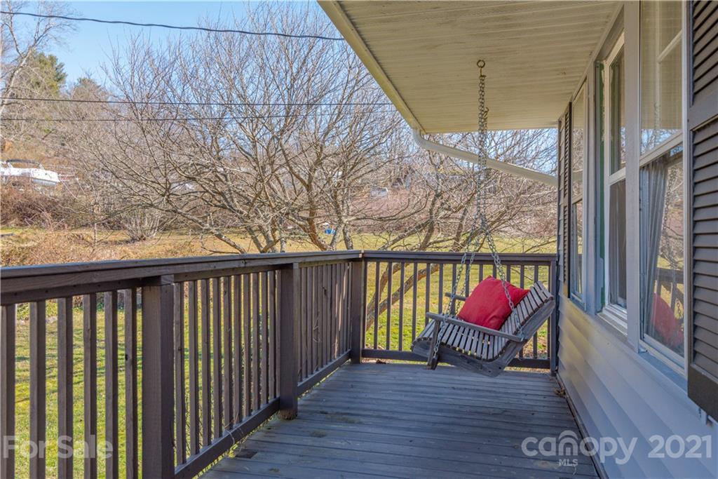 82 Mockingbird Lane Clyde, NC 28721 - Photo 20 of 24 Gallery Image 20