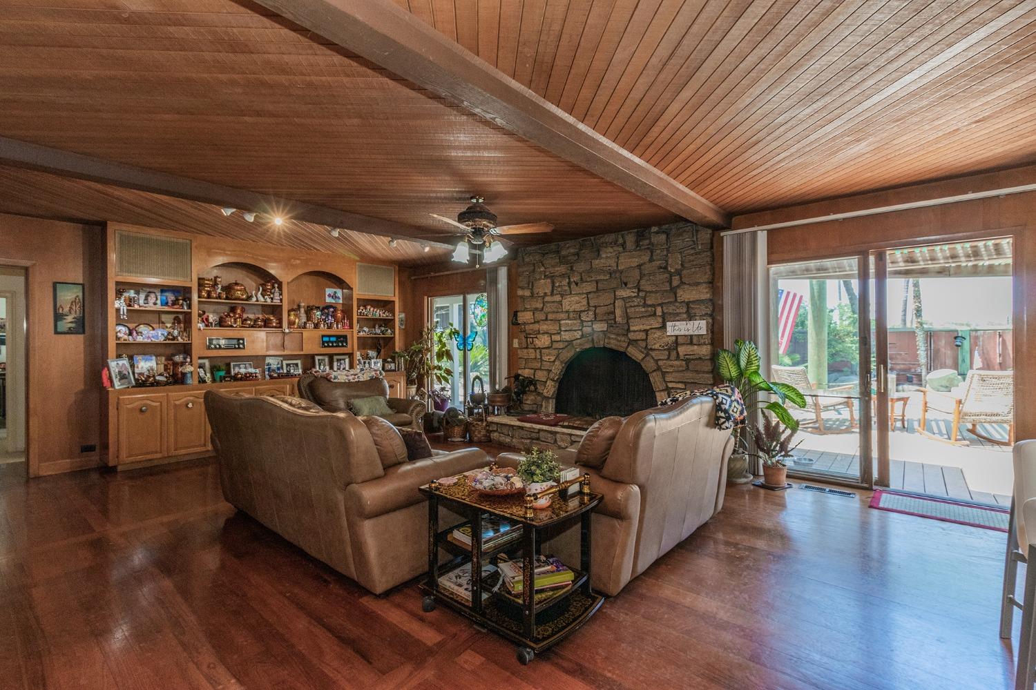 2863 Olive Street Selma, CA 93662 - Photo 14 of 65