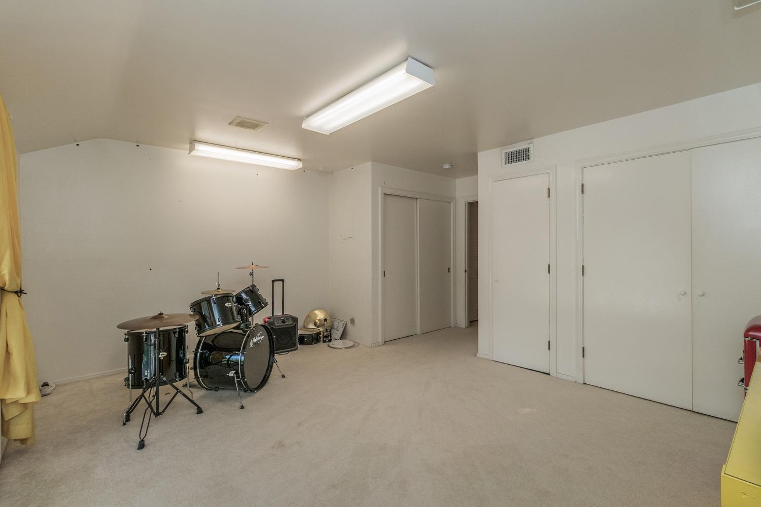 2863 Olive Street Selma, CA 93662 - Photo 42 of 65