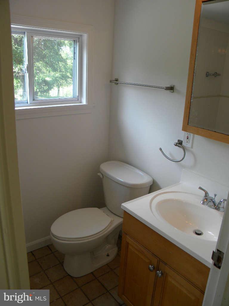308 Broadwater Road Arnold, MD 21012 - Photo 14 of 24 Bath