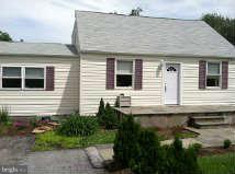 308 Broadwater Road Arnold, MD 21012 - Photo 23 of 24 Exterior (Front)