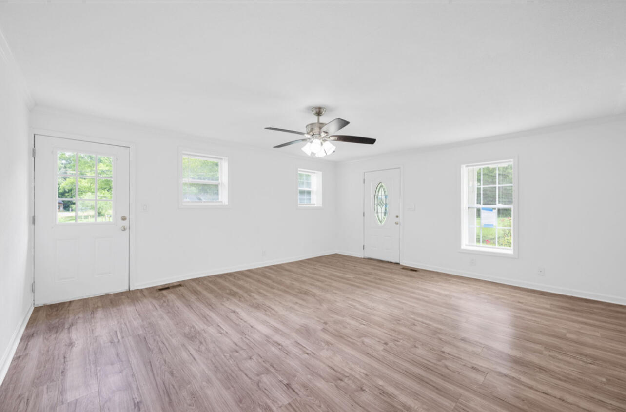 404 West Schmitt Road Rossville, GA 30741 - Photo 5 of 24 IMG_1811