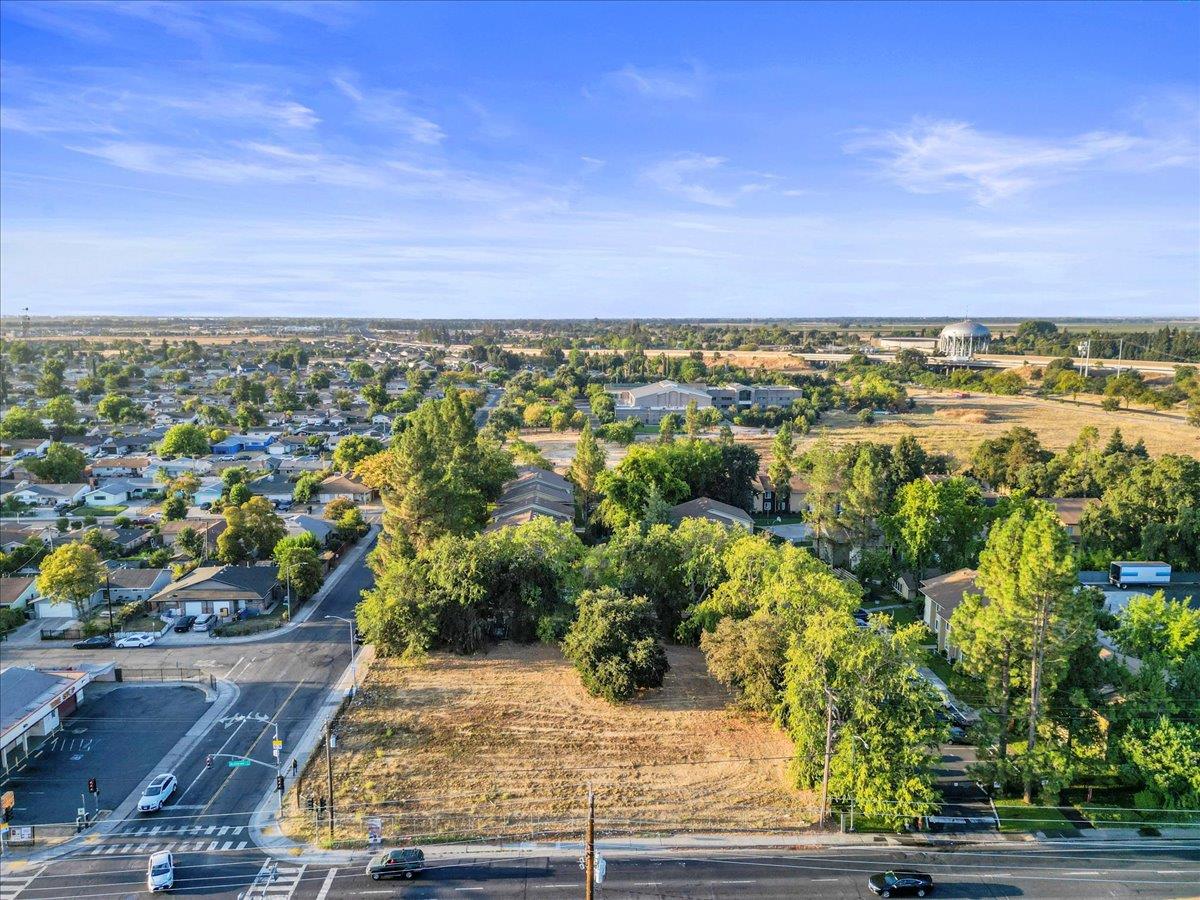7600 Amherst Street Sacramento, CA 95832 - Photo 3 of 11
