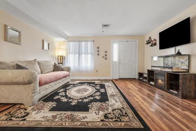 $350,000 | 33 Maplewood Avenue, Unit 16, Gloucester, MA 01930