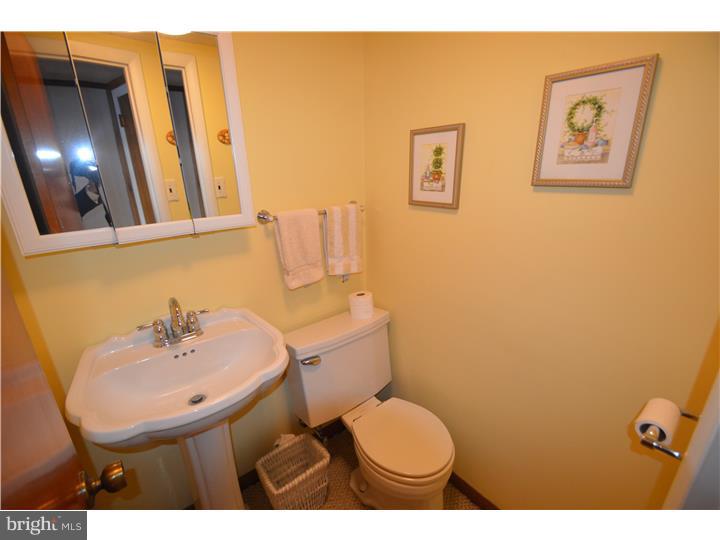 1406 Nevarc Road Warminster, PA 18974 - Photo 12 of 13 Gallery Image 12