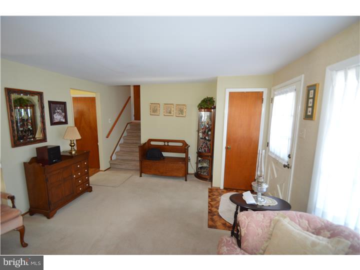 1406 Nevarc Road Warminster, PA 18974 - Photo 7 of 13 Gallery Image 7