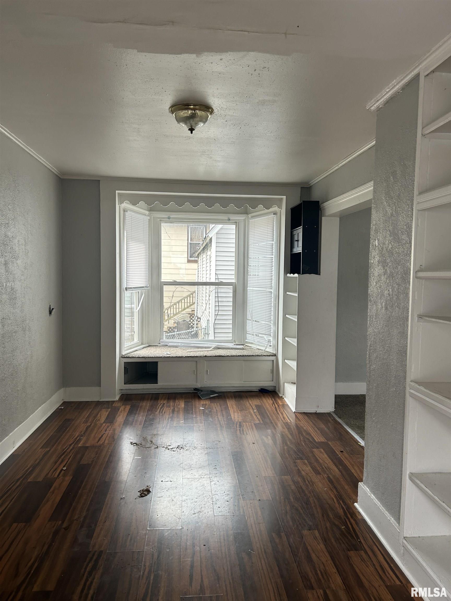 1188 23rd Street Moline, IL 61265 - Photo 4 of 9 Gallery Image 4