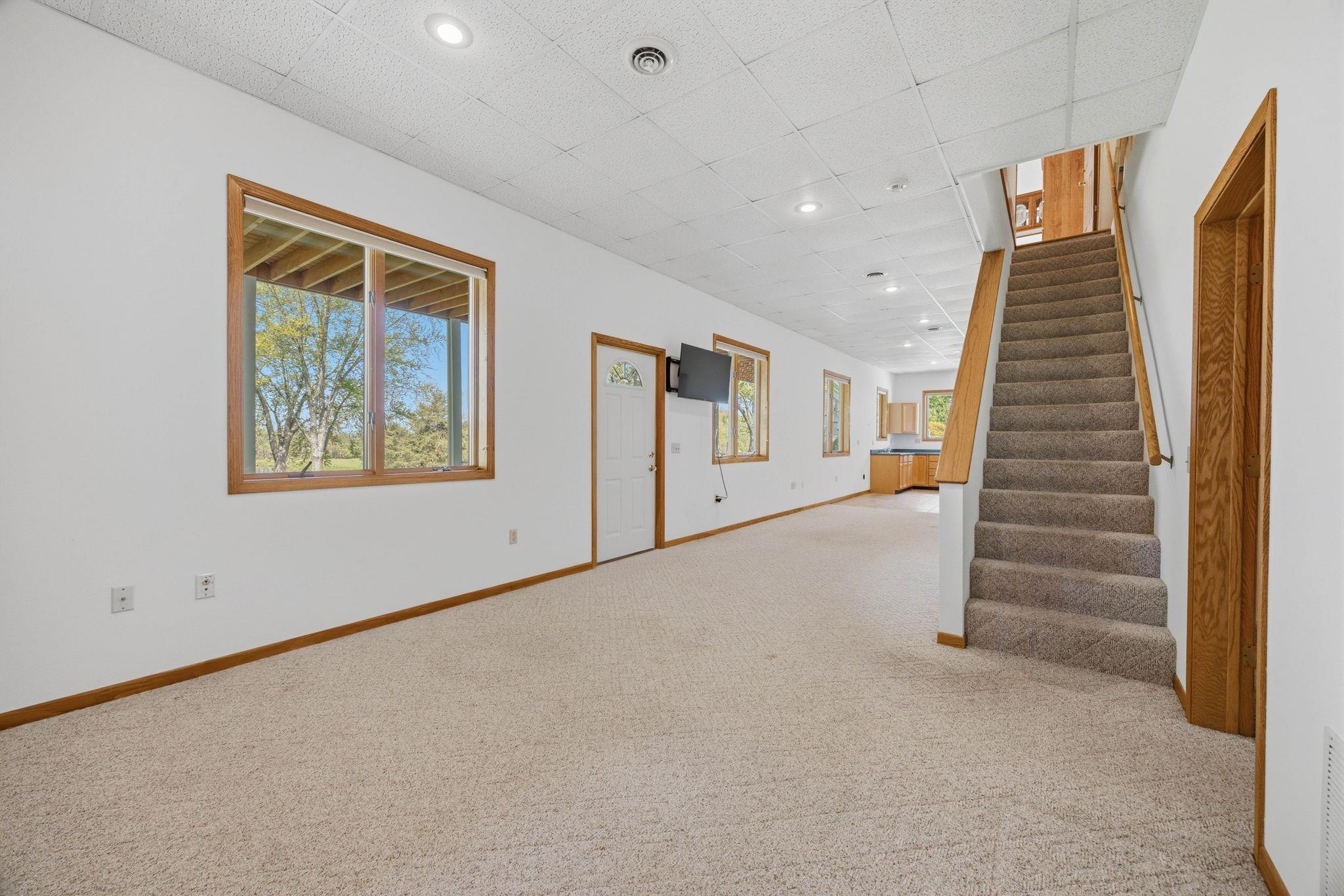 W8919 Ripley Road Cambridge, WI 53523 - Photo 39 of 73