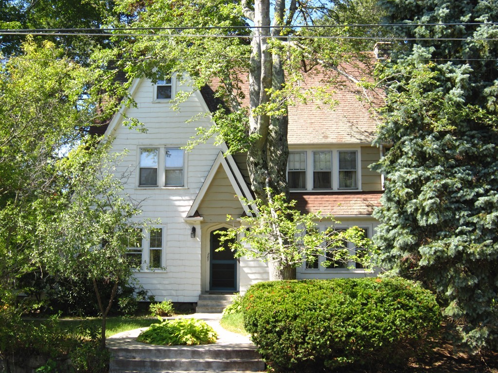 287 Florence Road Waltham, MA 02453 - Photo 2 of 28
