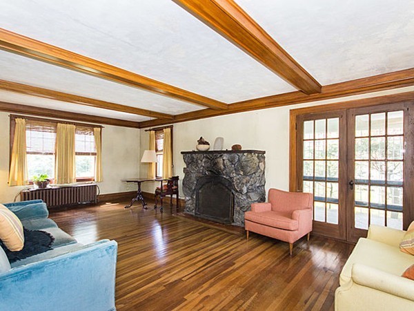 287 Florence Road Waltham, MA 02453 - Photo 4 of 28