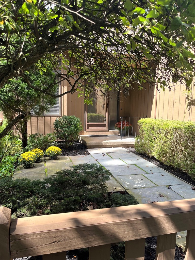 9 Circle Wood Road Rochester, NY 14625 - Photo 2 of 16 Gallery Image 2