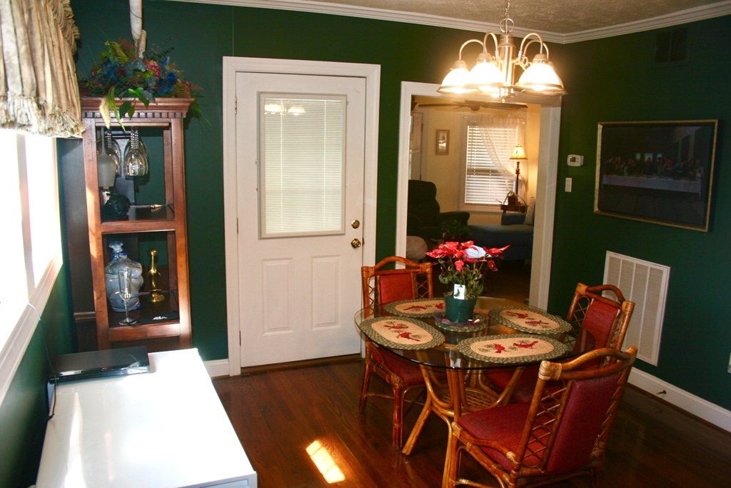 2050 Tuggle Road Farmville, VA 23901 - Photo 9 of 35 Gallery Image 9