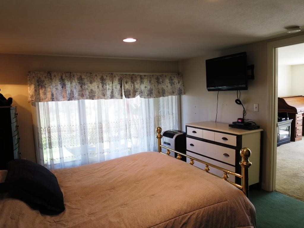 78 High Street Stratham, NH 03885 - Photo 18 of 32 Gallery Image 18