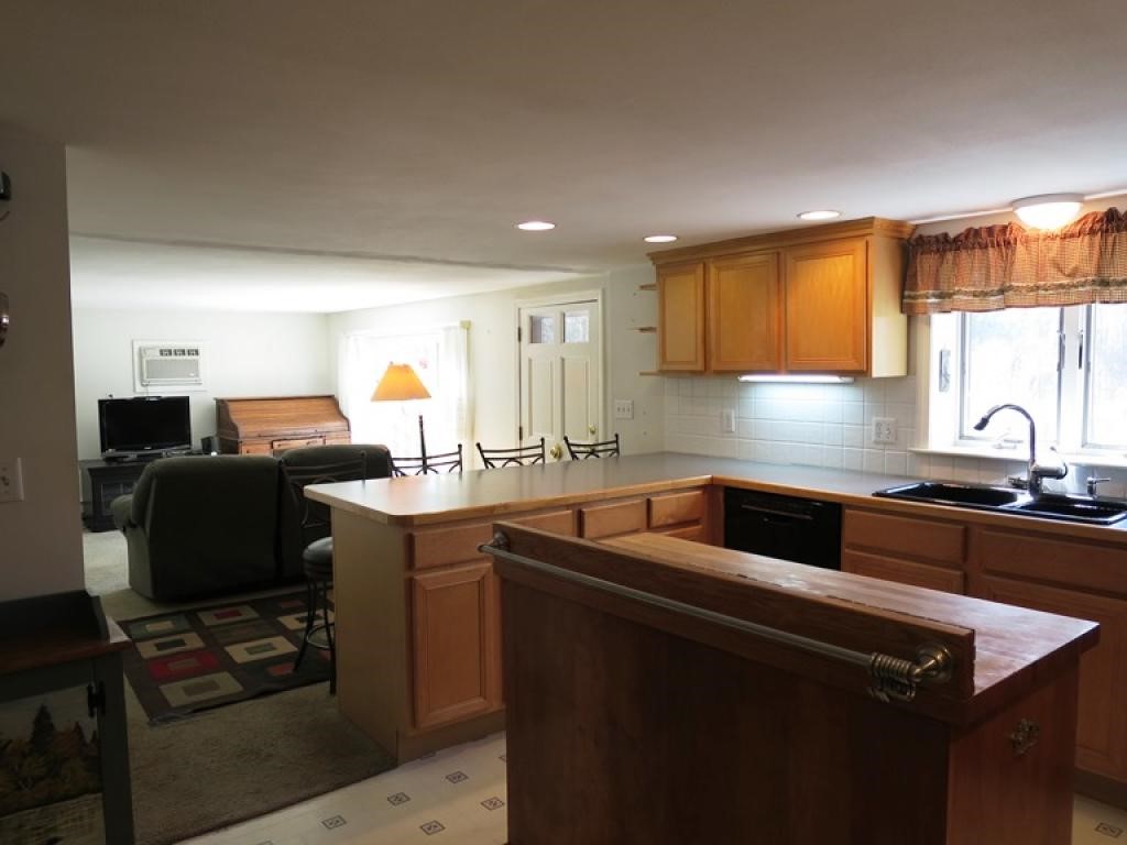 78 High Street Stratham, NH 03885 - Photo 19 of 32 Gallery Image 19