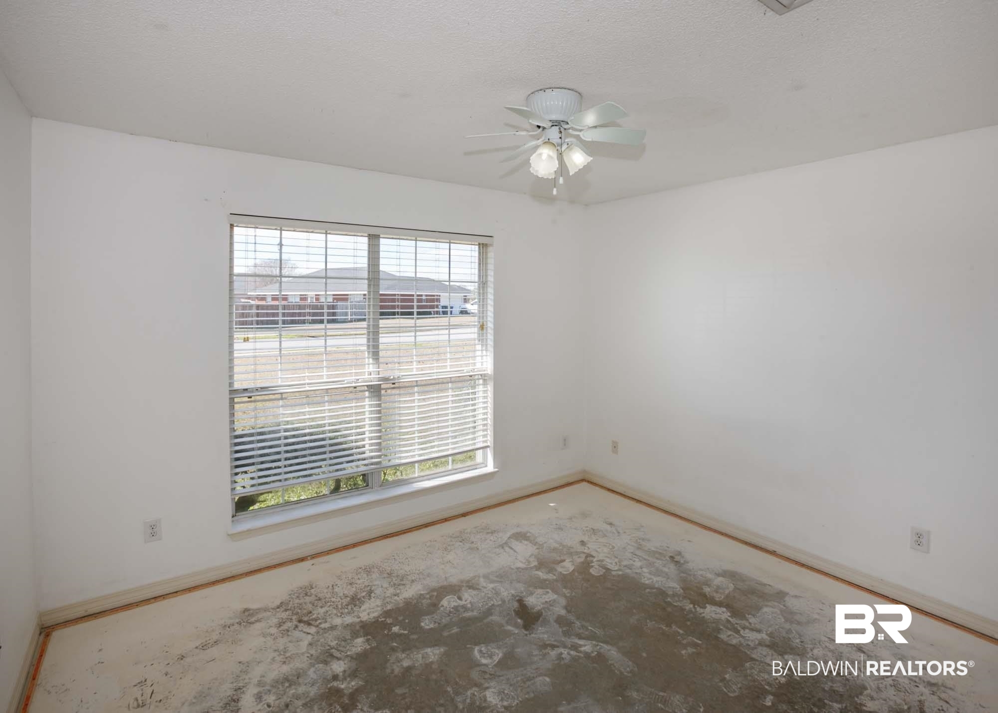 2530 Ashburn Lane Foley, AL 36535 - Photo 32 of 46 Empty room with ceiling fan