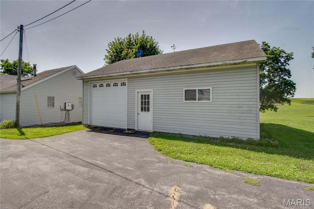 18907 Grange Hall Road Brighton, IL 62012 - Photo 41 of 47