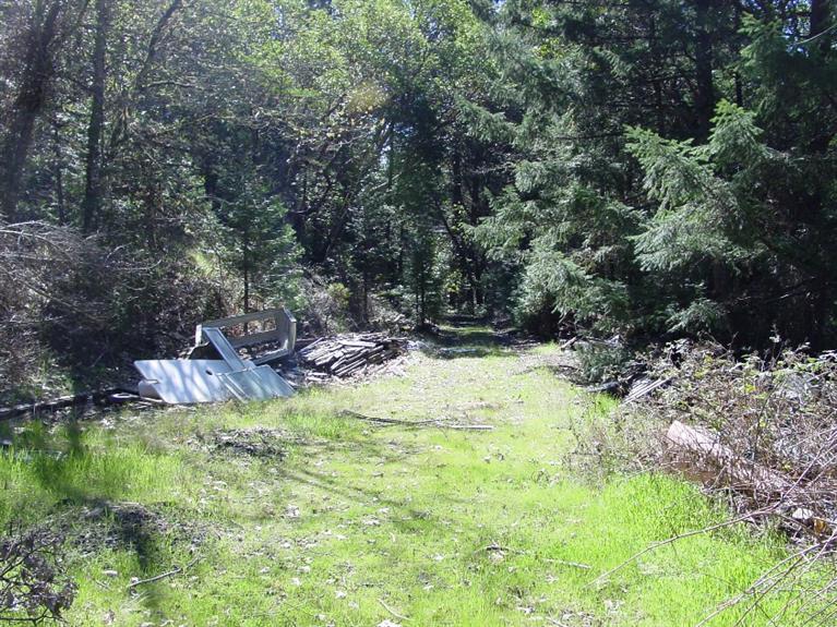 7222 Hugo Road Grants Pass, OR 97526 - Photo 3 of 10 Additional Photo