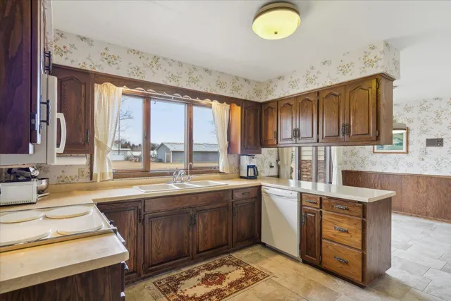 $724,900 | 5365 92nd Street Southeast, Clear Lake, MN 55319