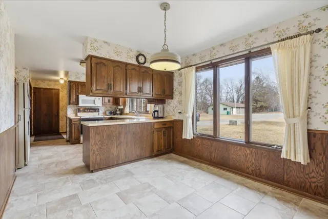 $724,900 | 5365 92nd Street Southeast, Clear Lake, MN 55319