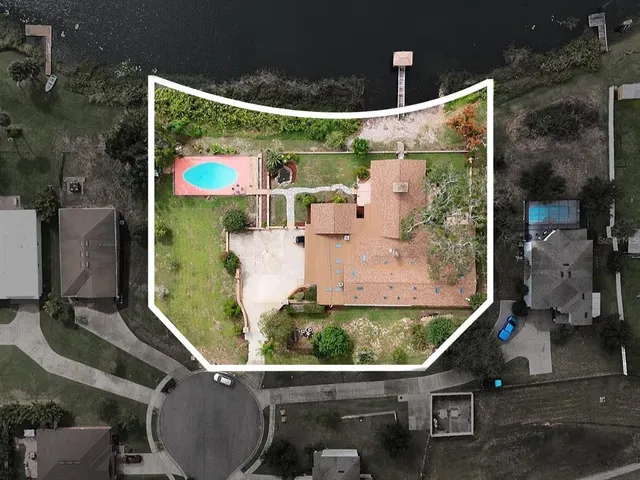 $925,000 | 1910 College Park Drive, Tavares, FL 32778