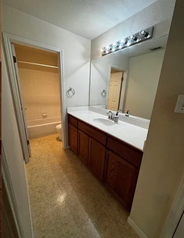 $1,700 | 8613 Talyne Chaise Circle, Unit B, Austin, TX 78729