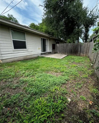 $1,700 | 8613 Talyne Chaise Circle, Unit B, Austin, TX 78729