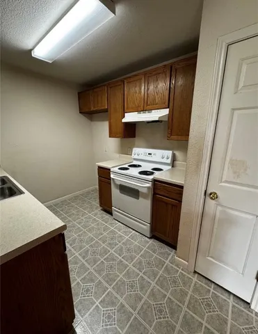 $1,700 | 8613 Talyne Chaise Circle, Unit B, Austin, TX 78729