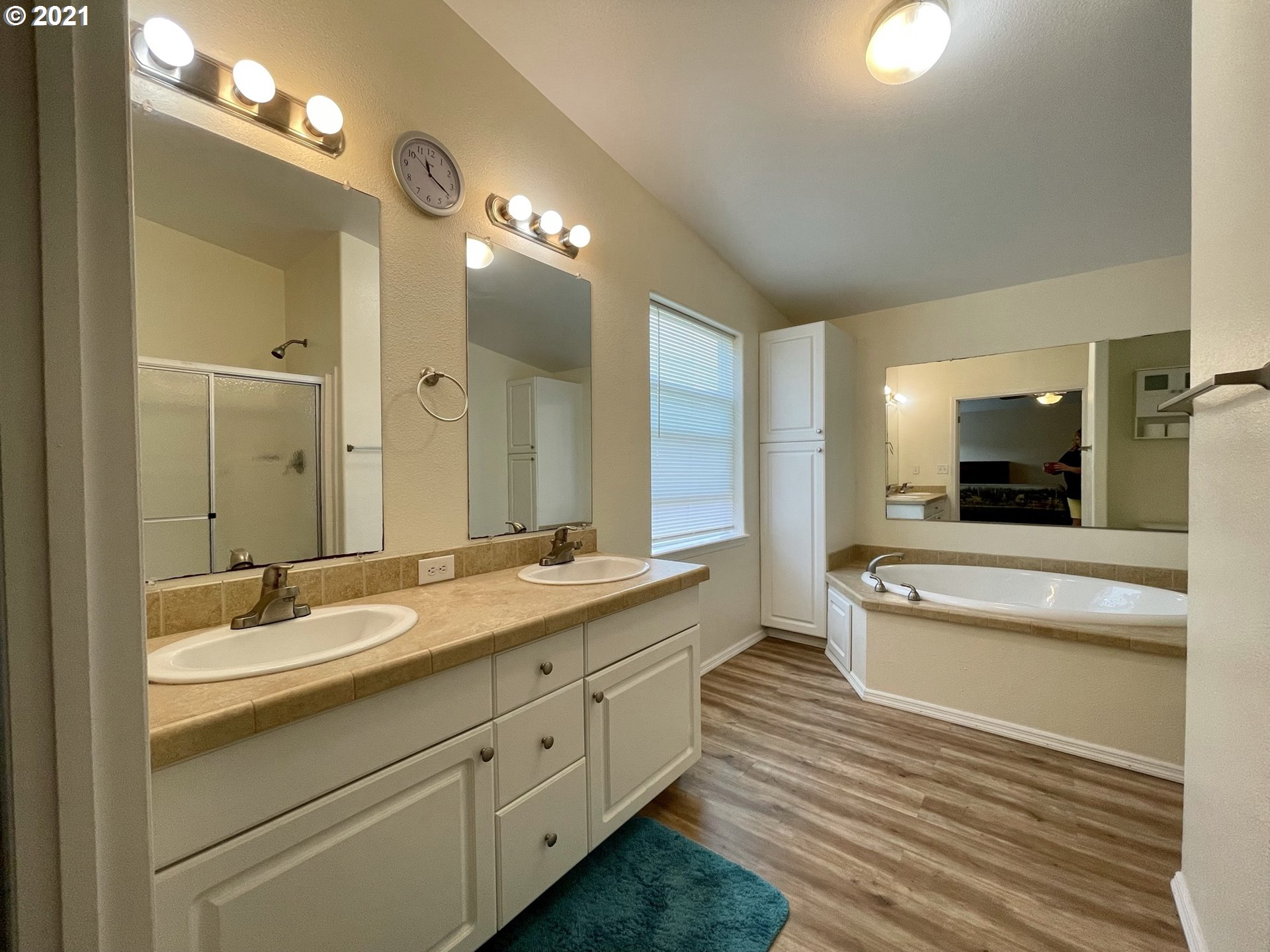 920 Cedar Loop Lakeside, OR 97449 - Photo 18 of 31 Gallery Image 18