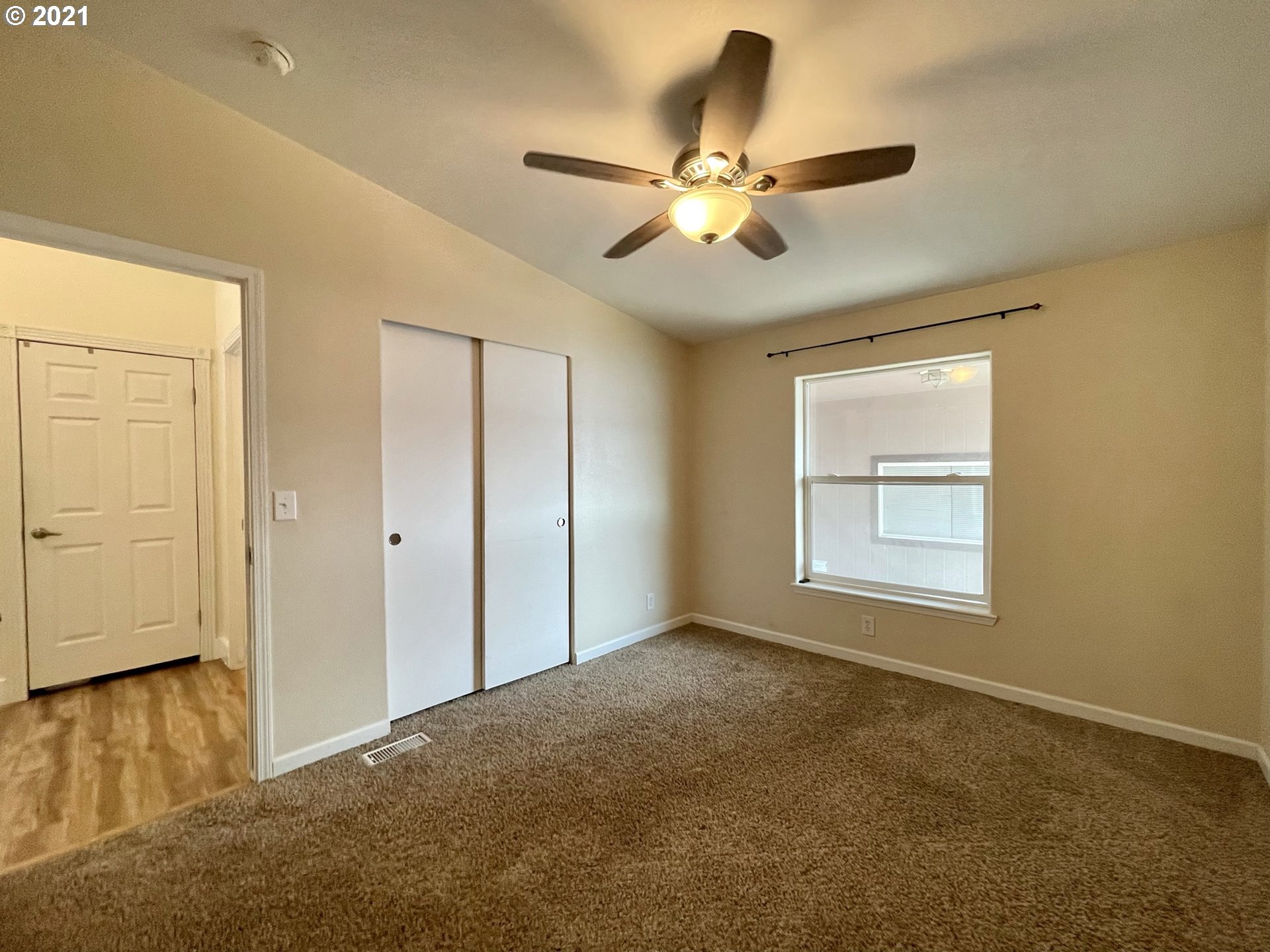 920 Cedar Loop Lakeside, OR 97449 - Photo 20 of 31 Gallery Image 20
