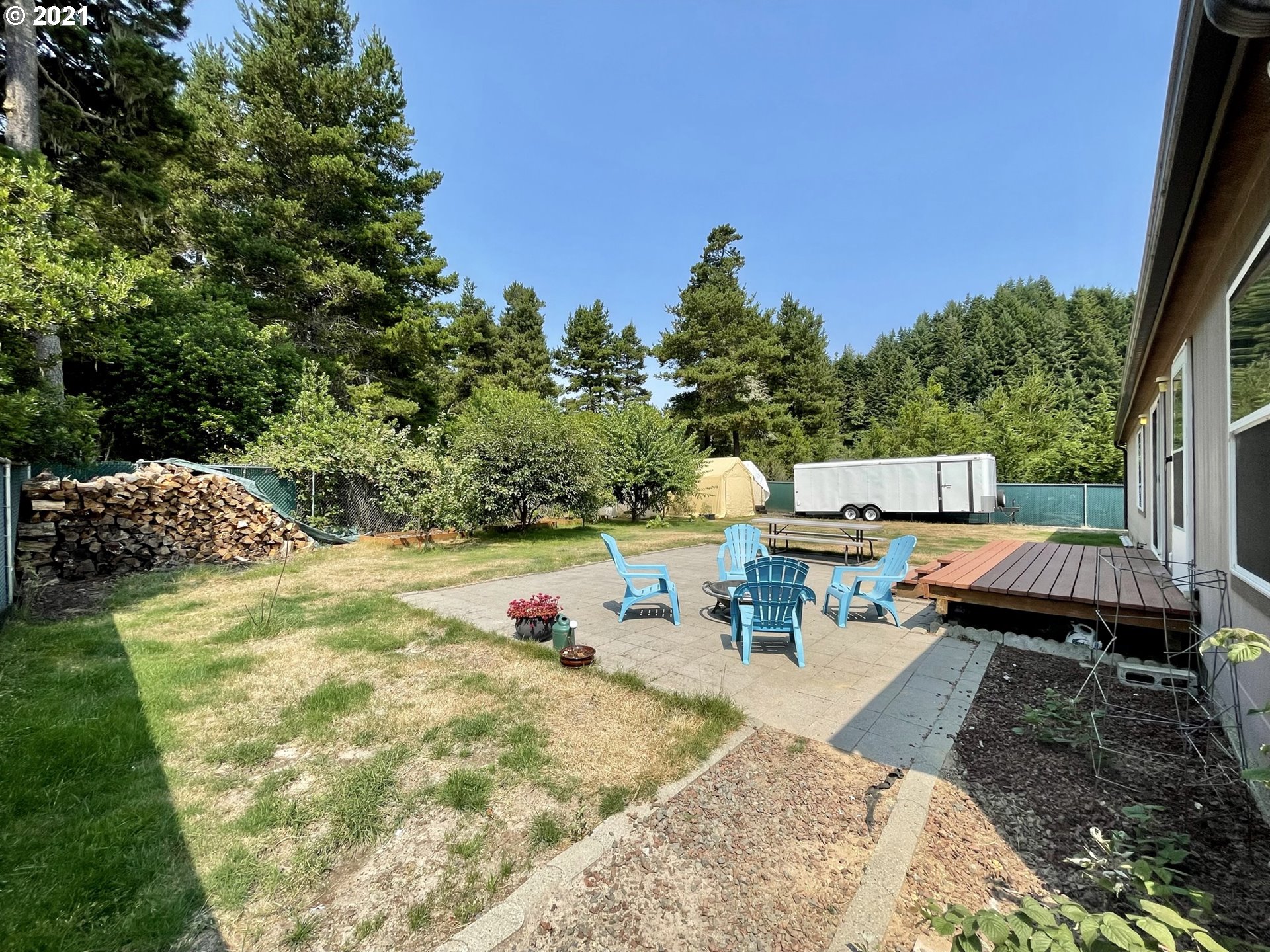 920 Cedar Loop Lakeside, OR 97449 - Photo 26 of 31 Gallery Image 26