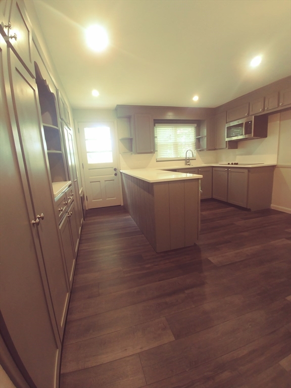 68 Dayton Street Springfield, MA 01118 - Photo 28 of 30