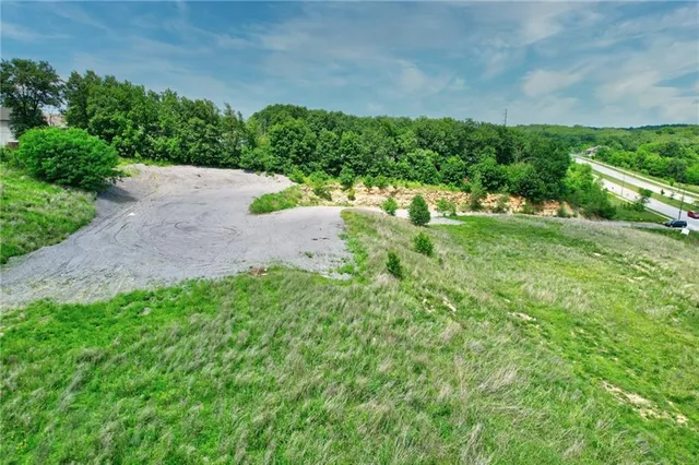 $1,855,656 | 152 Hwy & Maplewoods Pkwy Street, Kansas City, MO 64155