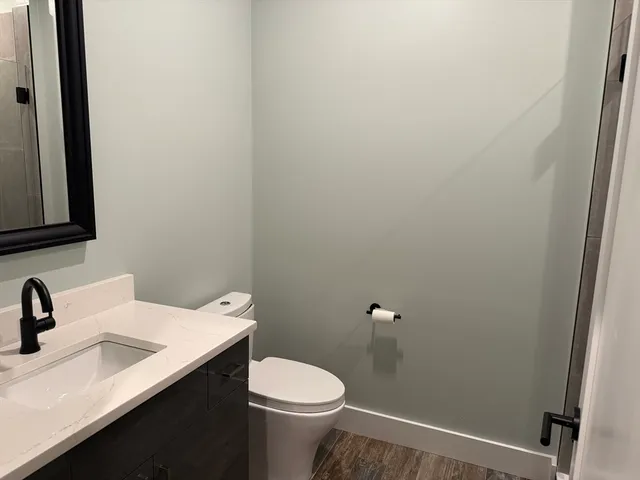 $879,900 | 60 Cross Street East, Unit 207, Somerville, MA 02145