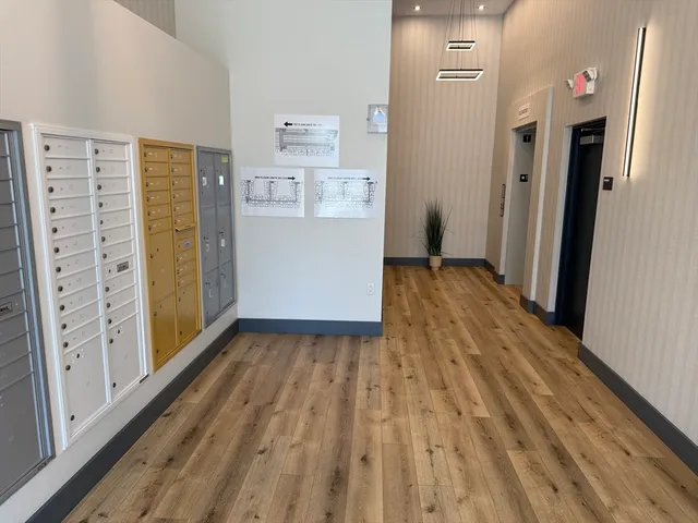 $879,900 | 60 Cross Street East, Unit 207, Somerville, MA 02145