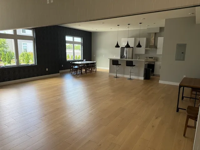 $879,900 | 60 Cross Street East, Unit 207, Somerville, MA 02145