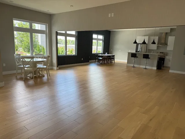 $879,900 | 60 Cross Street East, Unit 207, Somerville, MA 02145