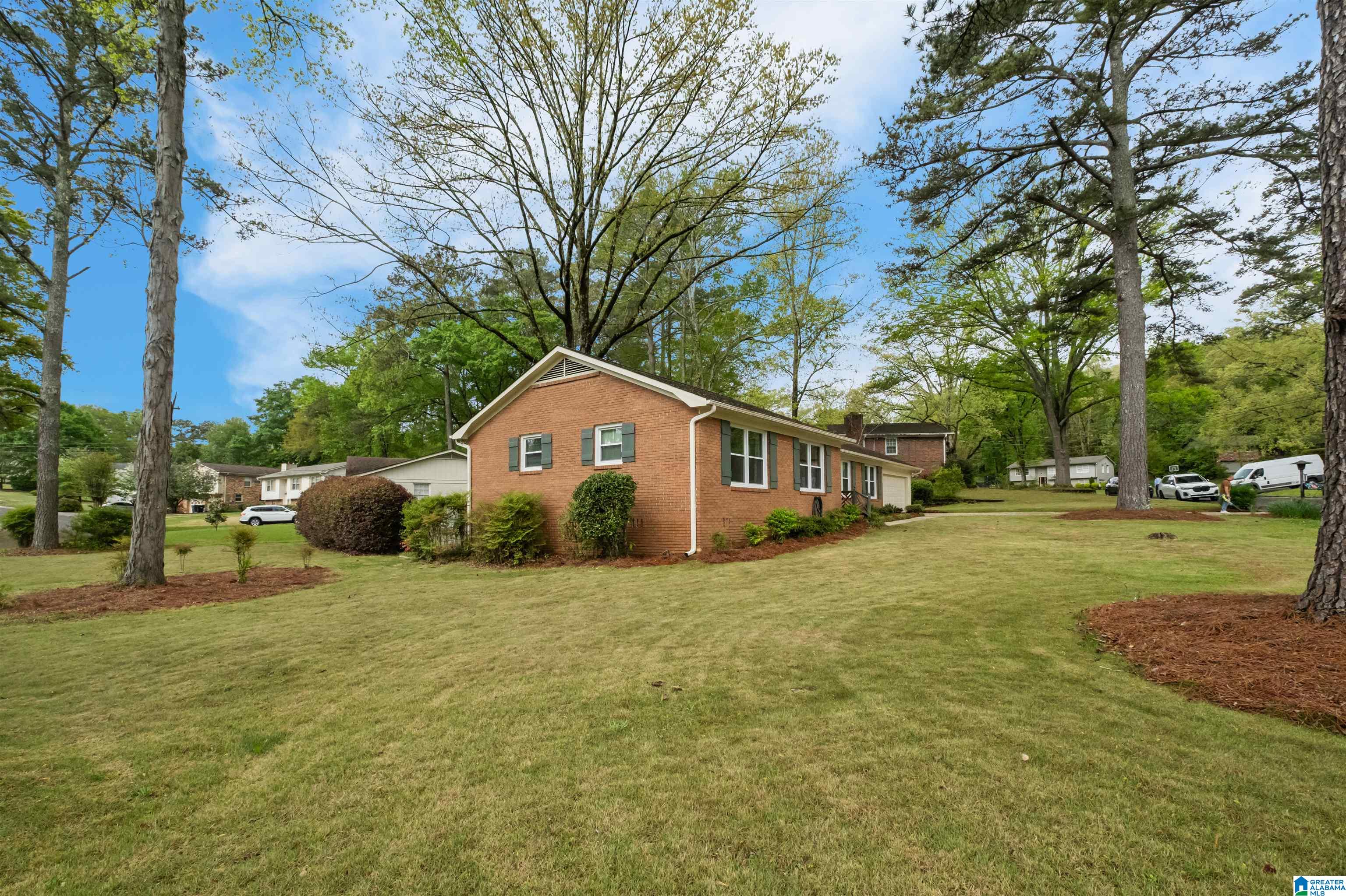 3209 Tyrol Road Birmingham, AL 35216 - Photo 3 of 41