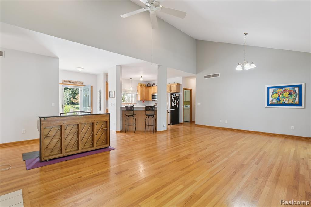 1441 Remsing Street Hartland, MI 48353 - Photo 8 of 59 Gallery Image 8