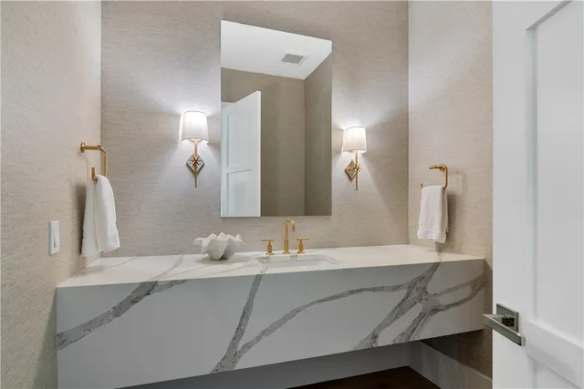 $4,000,000 | 909 Surfsedge Way, Vero Beach, FL 32963