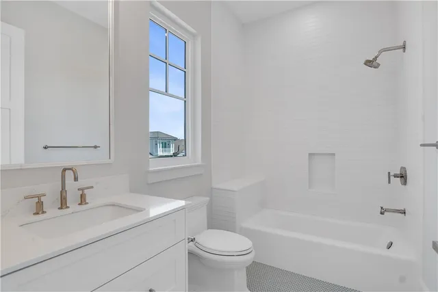 $4,000,000 | 909 Surfsedge Way, Vero Beach, FL 32963