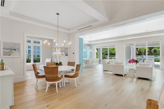 $4,000,000 | 909 Surfsedge Way, Vero Beach, FL 32963