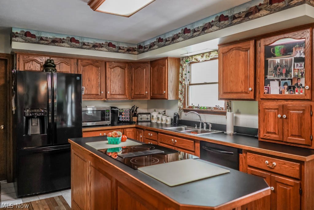 842 Dunning Road Canal Fulton, OH 44614 - Photo 4 of 35 Fully applianced kitchen with a center island.