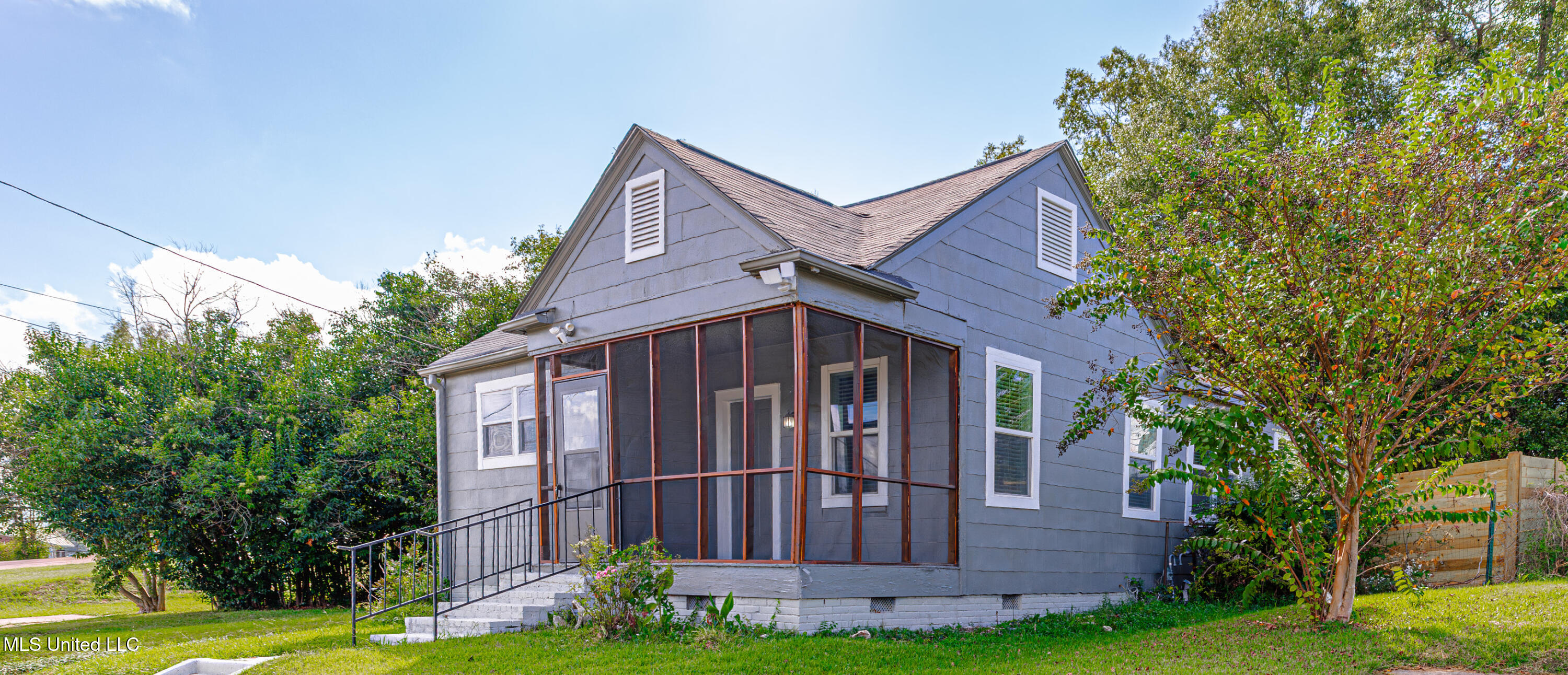 617 Rio Street Jackson, MS 39202 - Photo 2 of 26 1R4A8955