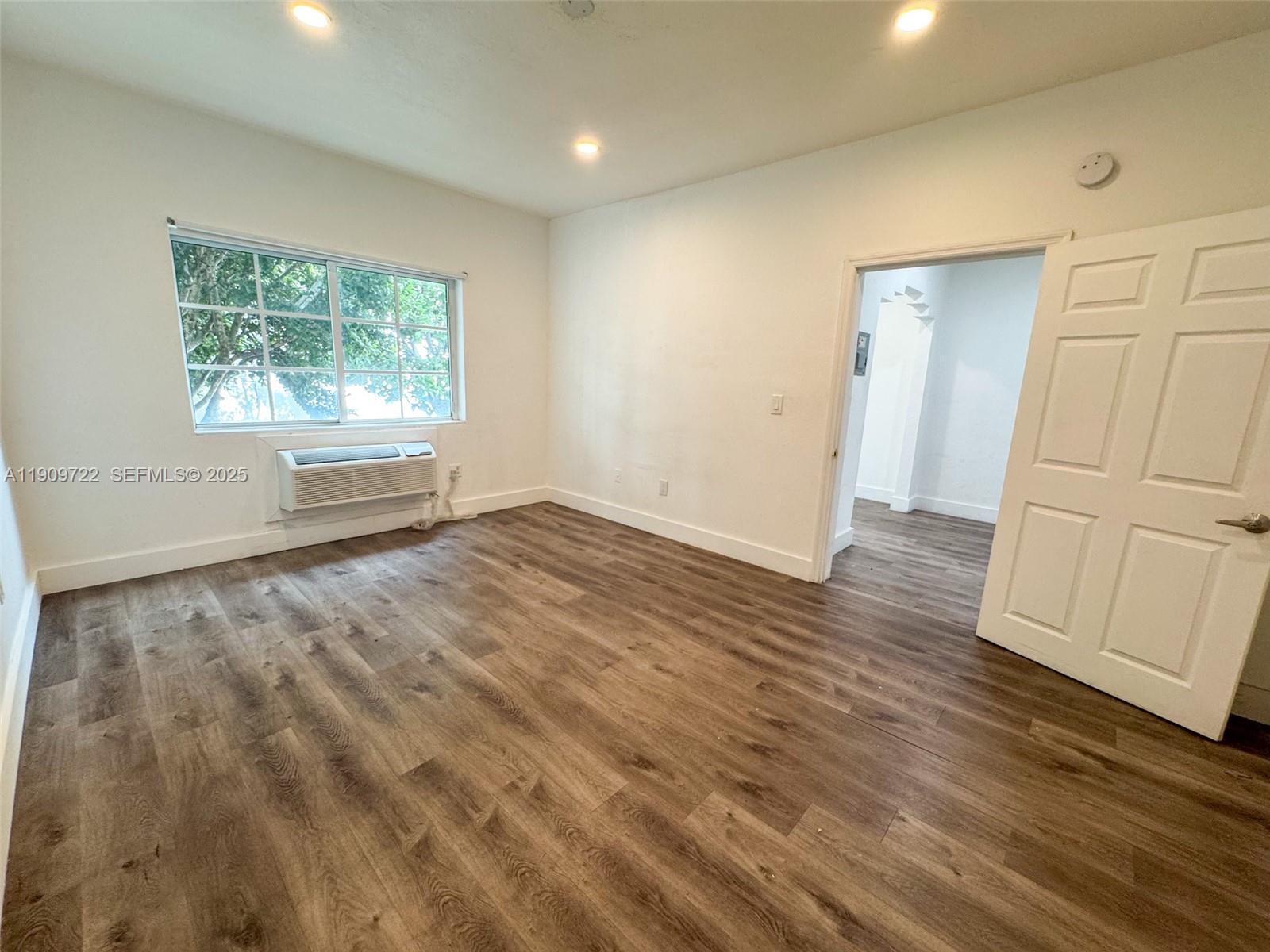 8415 Harding Avenue, Unit 5 Miami Beach, FL 33141 - Photo 14 of 25